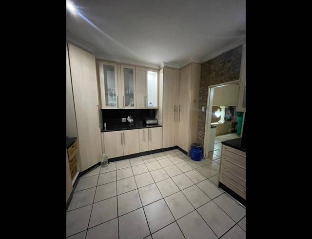 2 BEDROOM PROPERTY TO RENT IN HORISON